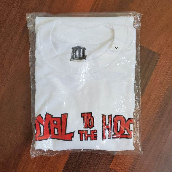 Everyone Isn't Loyal T-Shirt - Picture 4 of 4